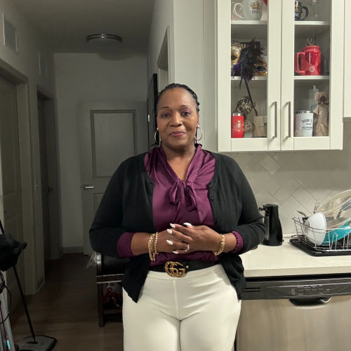 Dr Amina McCown