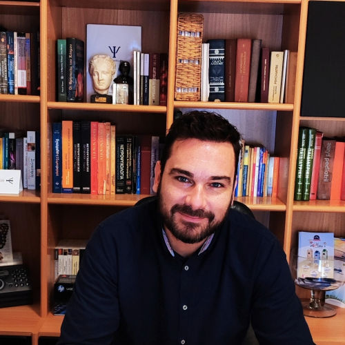 Kostas Douflias