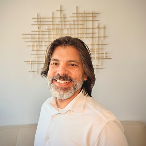 Dr Todd Giardina