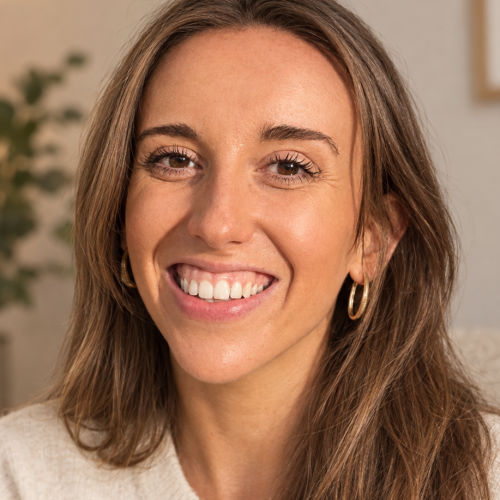 Lora Fitton