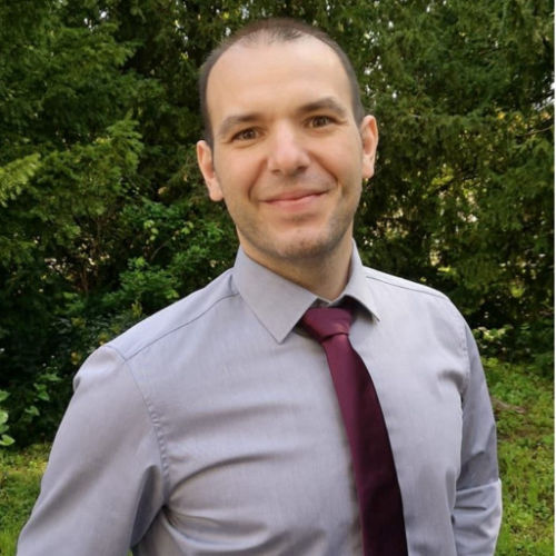 Dr. Olteanu L. Lucián