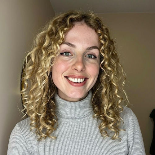 Evie Logan