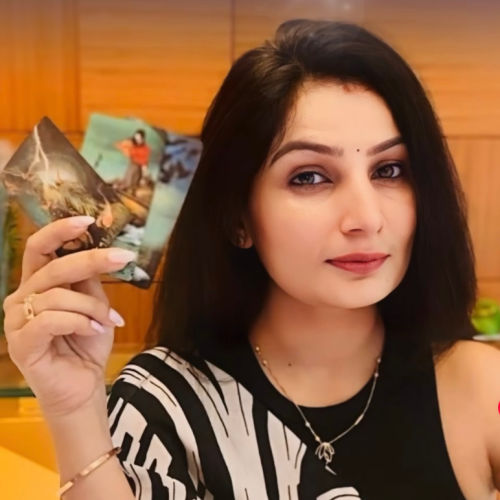 Dr Pooja Saxena